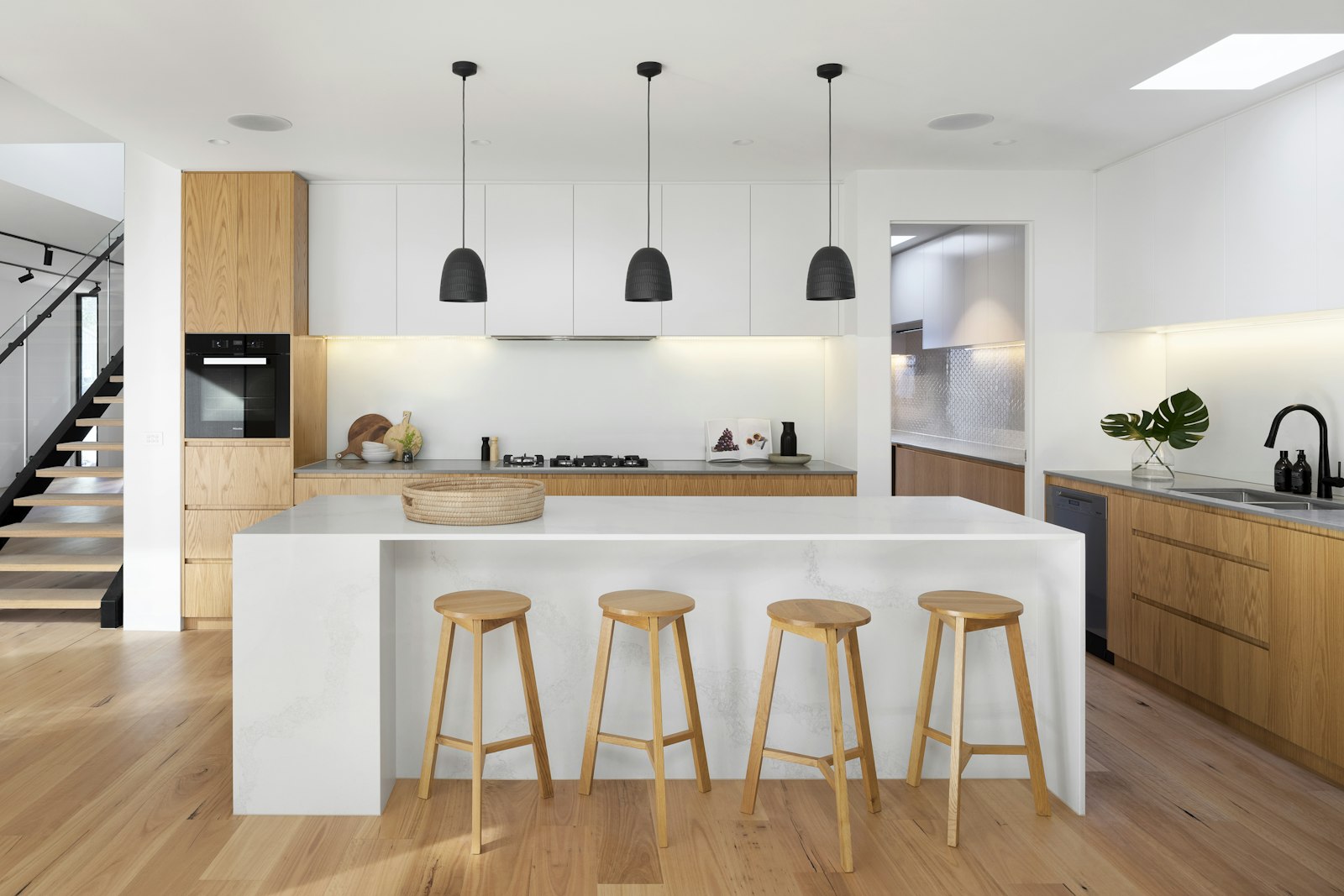 Kacyiru Executive Apartment kitchen